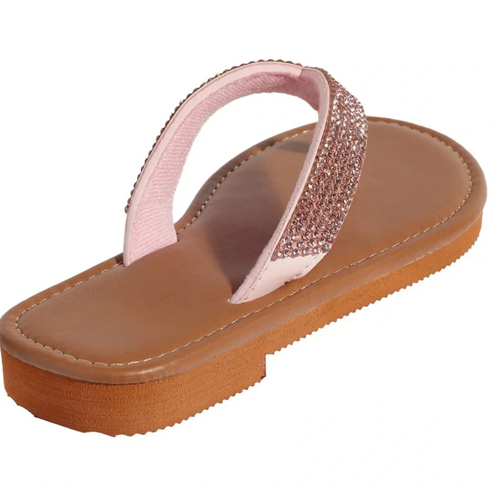 New Elli girl’s rhinestone flip flops. Size 1 - 2 (little girls) sandals pink